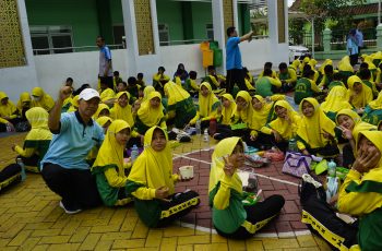 PEMBIASAAN BAIK,MAKAN BERGIZI